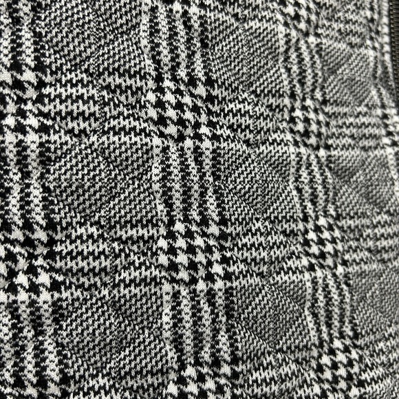 Banana Republic Women's Size XL Asymmetrical Quilted Moto Jacket Black and White - Picture 4 of 8